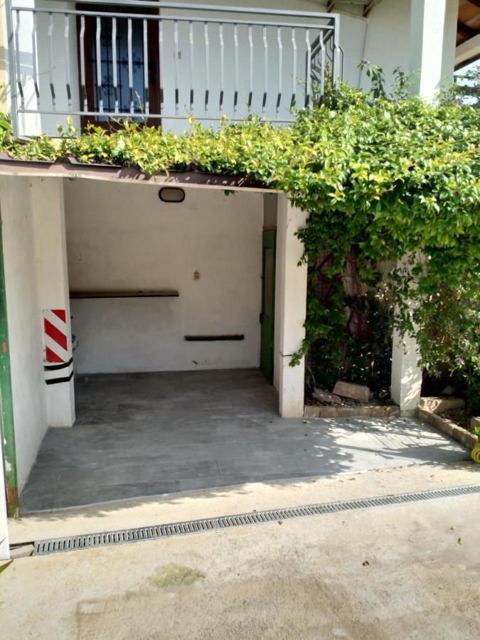 Happy Home Petrovija ภายนอก รูปภาพ