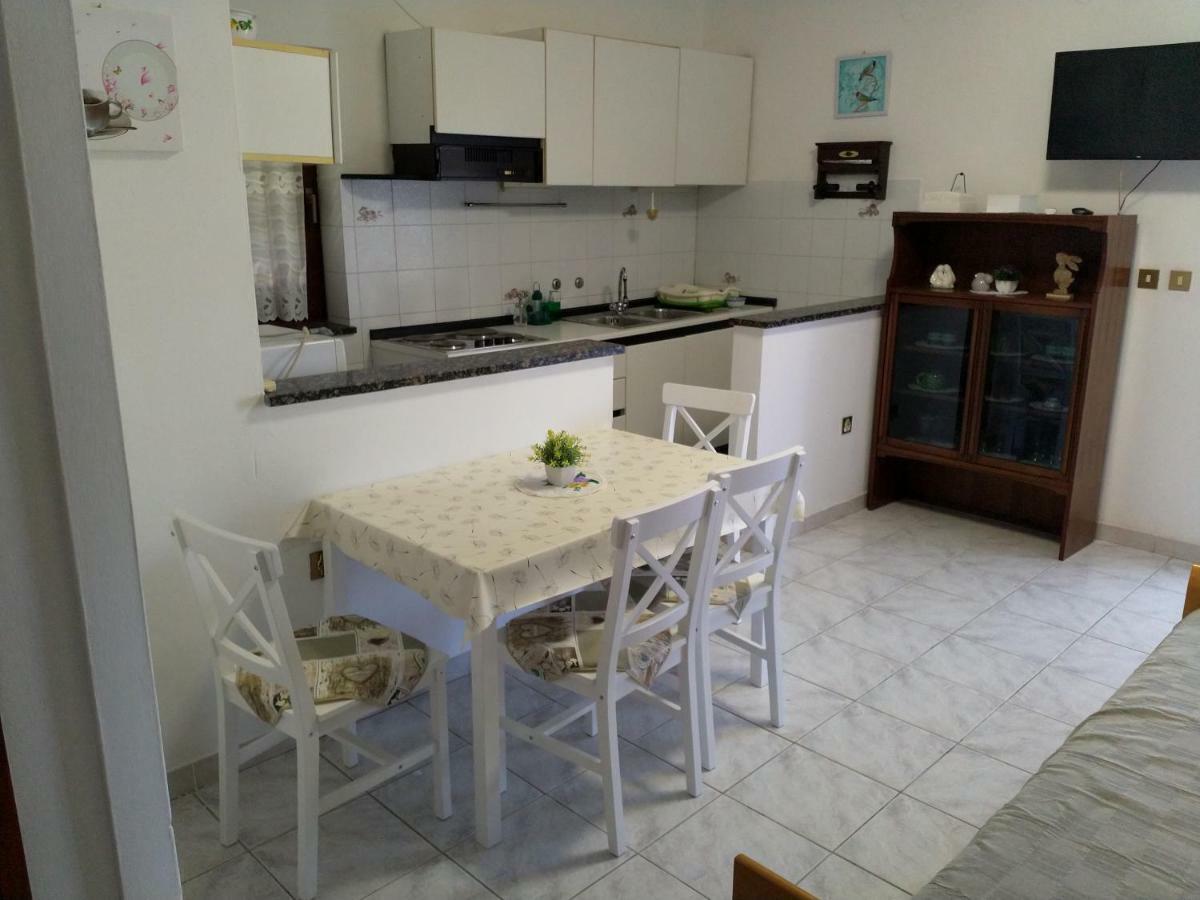 Happy Home Petrovija ภายนอก รูปภาพ