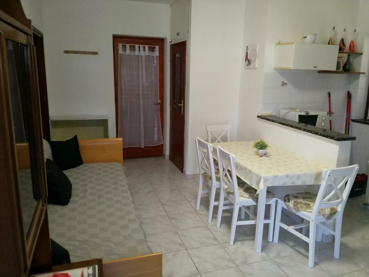 Happy Home Petrovija ภายนอก รูปภาพ